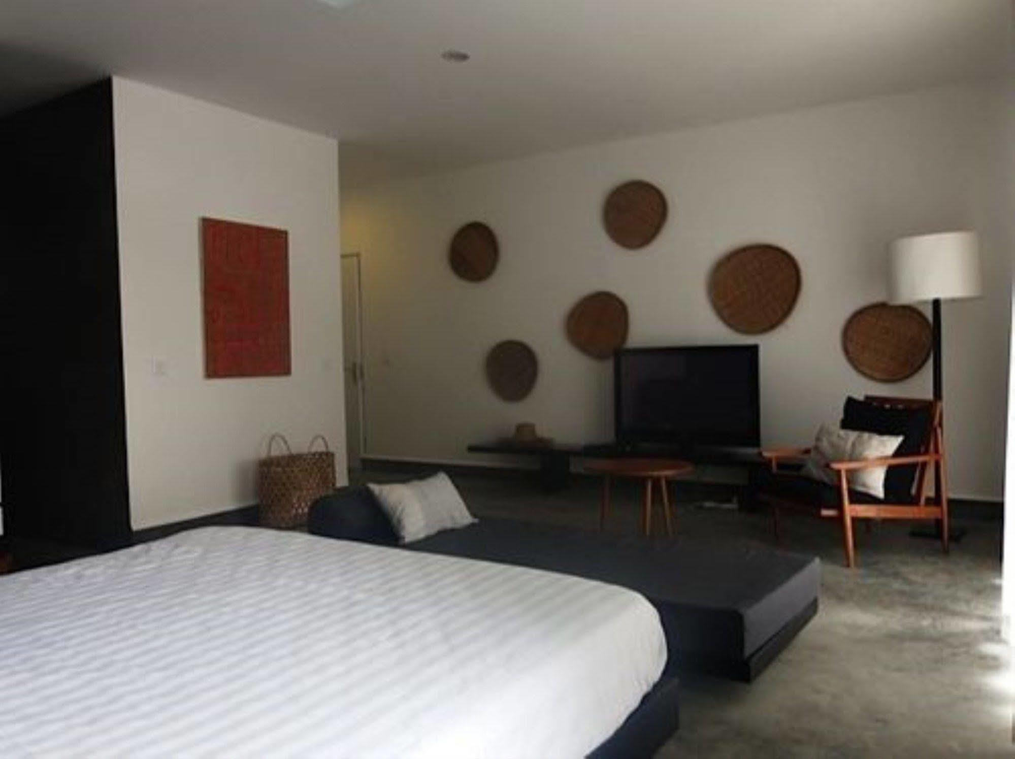 Tamu Otres Hotel Sihanoukville Bagian luar foto