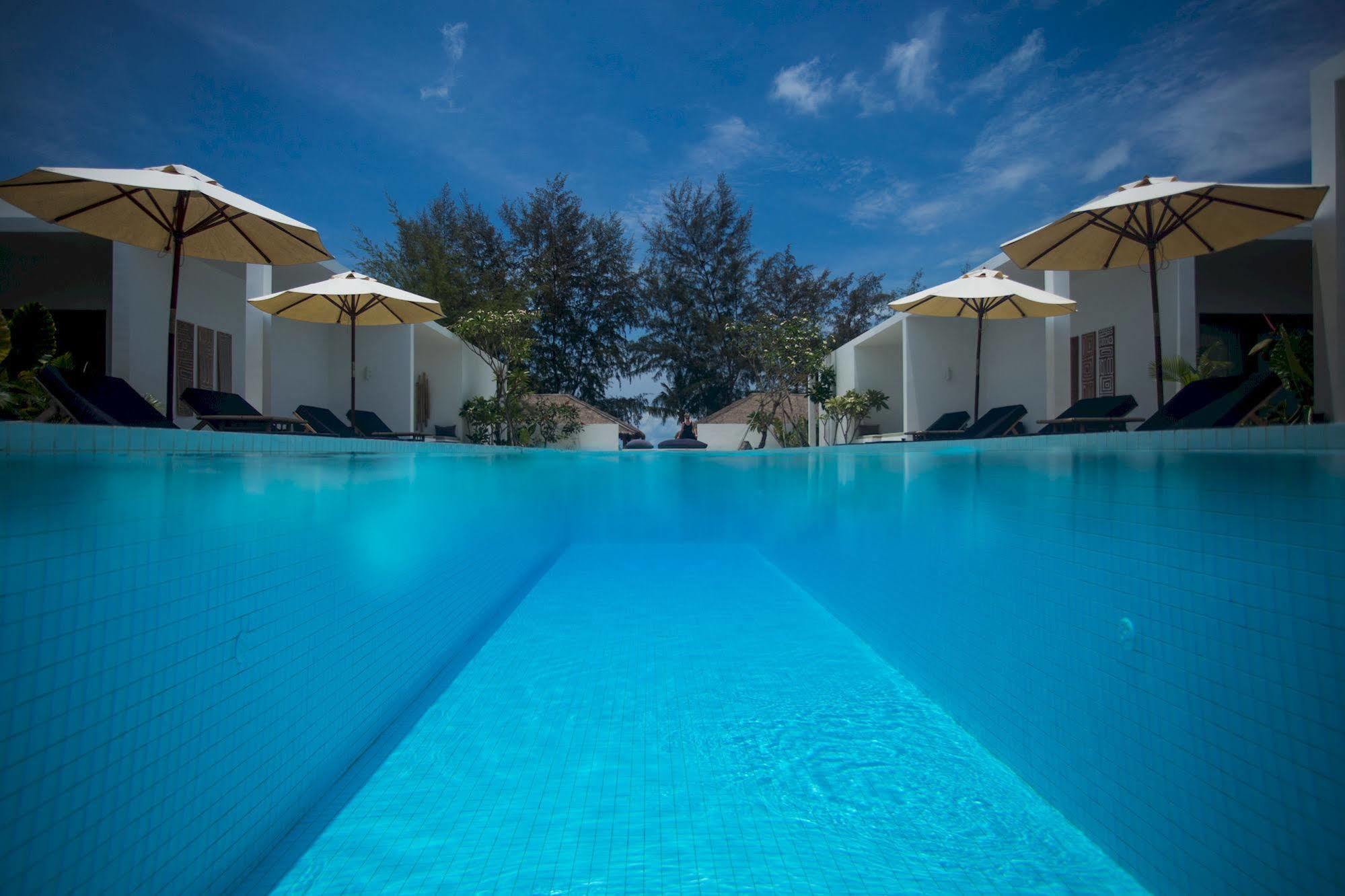 Tamu Otres Hotel Sihanoukville Bagian luar foto